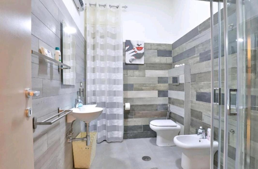 Casa Vacanza Arcangeli Салерно Екстериор снимка